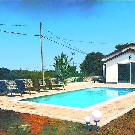 Cozy House With Pool Near Rovinj Apartamento Kanfanar Exterior foto